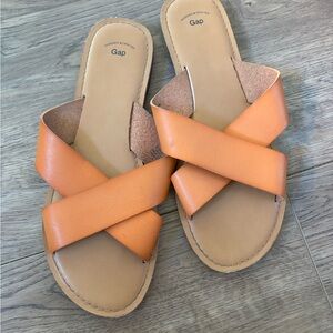 GAP Women's Tan Leather Slides